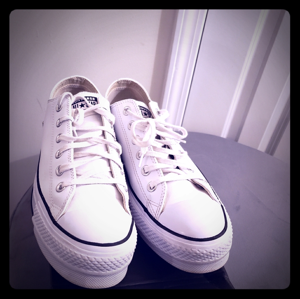 Converse platform sneaker